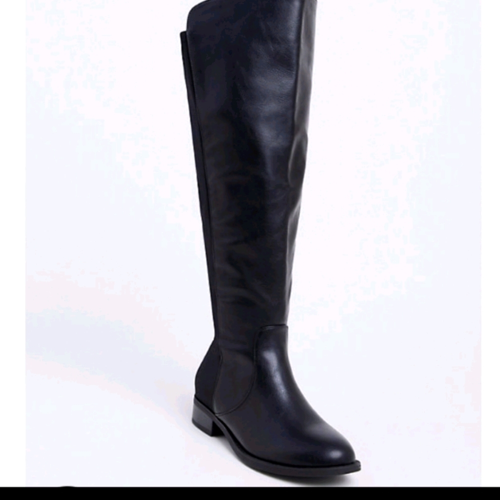 NWT's!!! Super cute Torrid Boots!